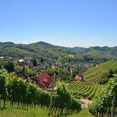 Am Weinberg / Travellers Hotelbetriebs Gmbh Szálloda *