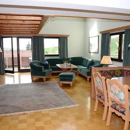 Am Weinberg / Travellers Hotelbetriebs Gmbh Sasbachwalden