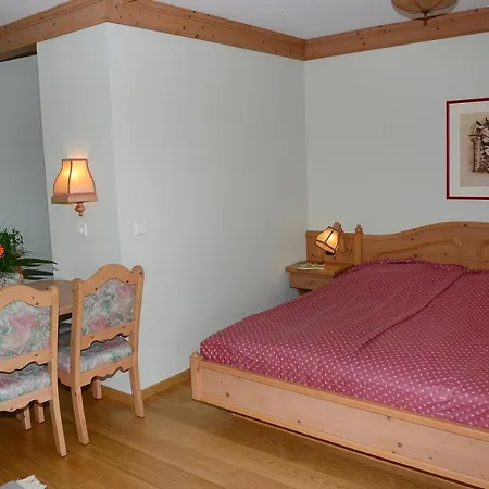 Hotel Am Weinberg / Travellers Hotelbetriebs Gmbh *