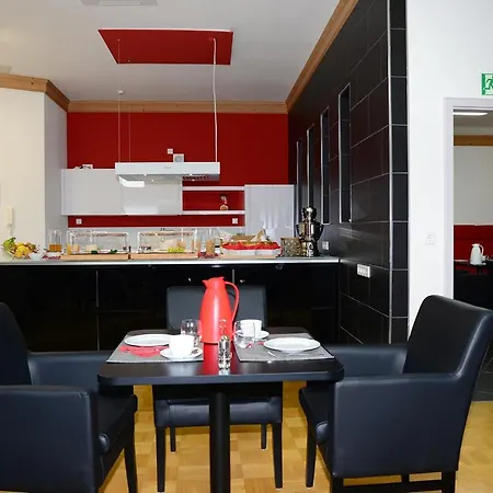 Am Weinberg / Travellers Hotelbetriebs Gmbh Hotel Sasbachwalden