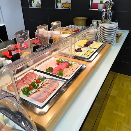 Hotel Am Weinberg / Travellers Hotelbetriebs Gmbh