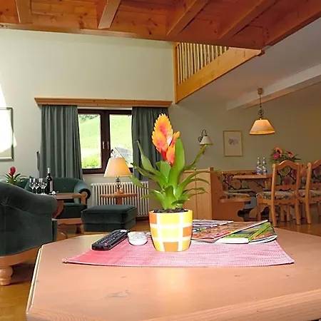 Ξενοδοχείο Am Weinberg / Travellers Hotelbetriebs Gmbh