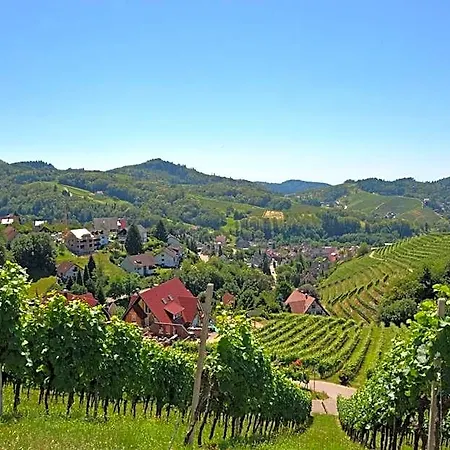 Ξενοδοχείο Am Weinberg / Travellers Hotelbetriebs Gmbh *